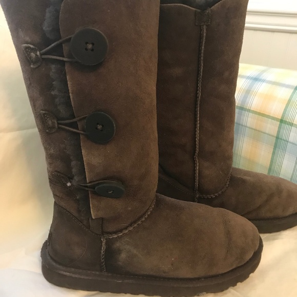 UGG Triplet Bailey Button boots -- brown size 8 - Picture 1 of 7